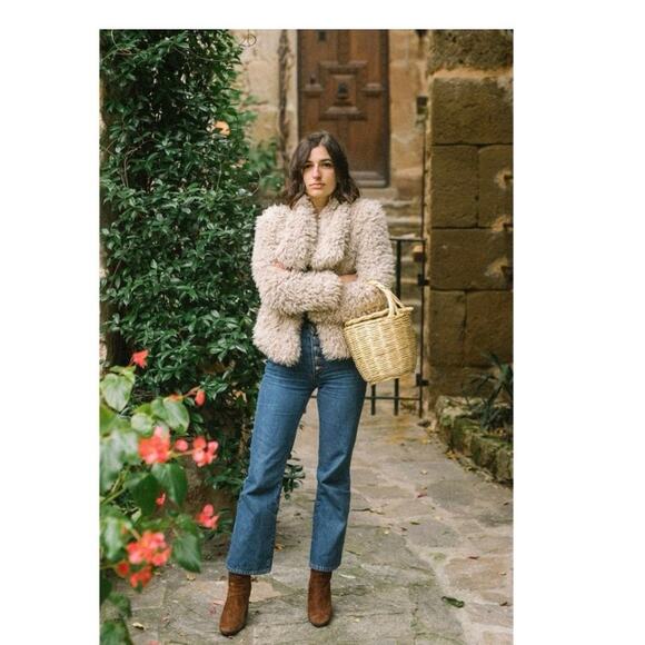 Zara Fuzzy Jacket‎ - Picture 1 of 10